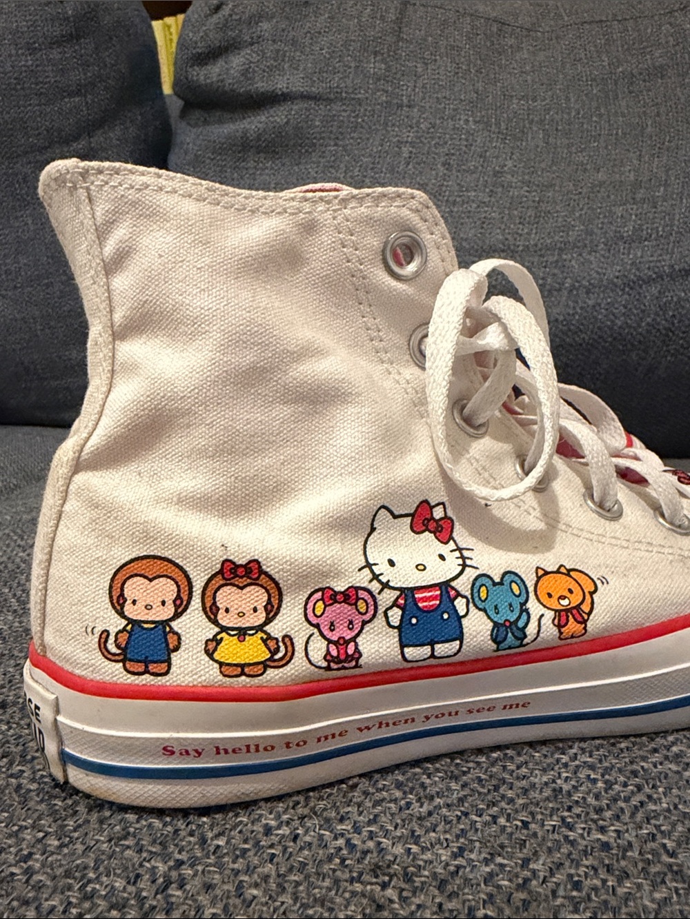 🐱Hello Kitty x Converse printed high stop W 8 M 6 🎀 - Picture 4 of 8